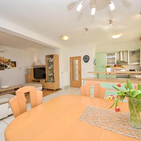 Bila By Interhome Feriehus