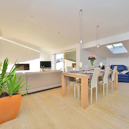 Bila By Interhome 度假居 扎达尔