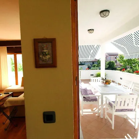 Bila By Interhome 度假居 扎达尔