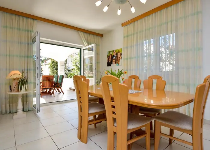 Vikendica Holiday Home Bila Vila By Interhome