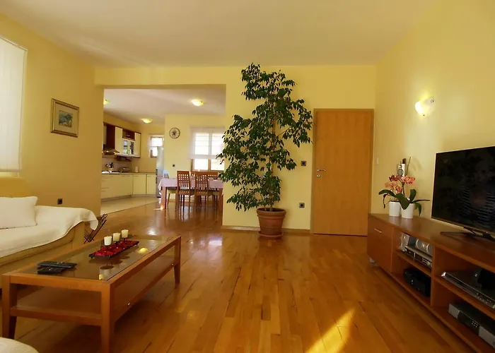 Vikendica Holiday Home Bila Vila By Interhome