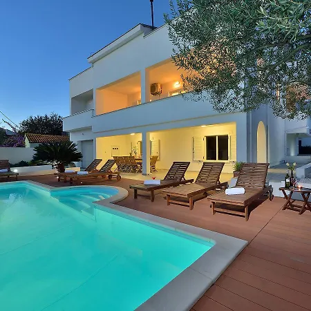 Holiday Home Bila Vila By Interhome Holiday home Zadar