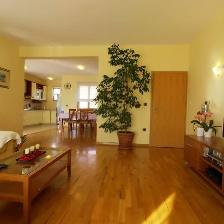 בית נופש Bila By Interhome